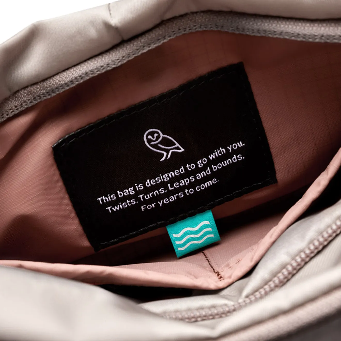 Bellroy Laneway Sacoche Bag Fawn