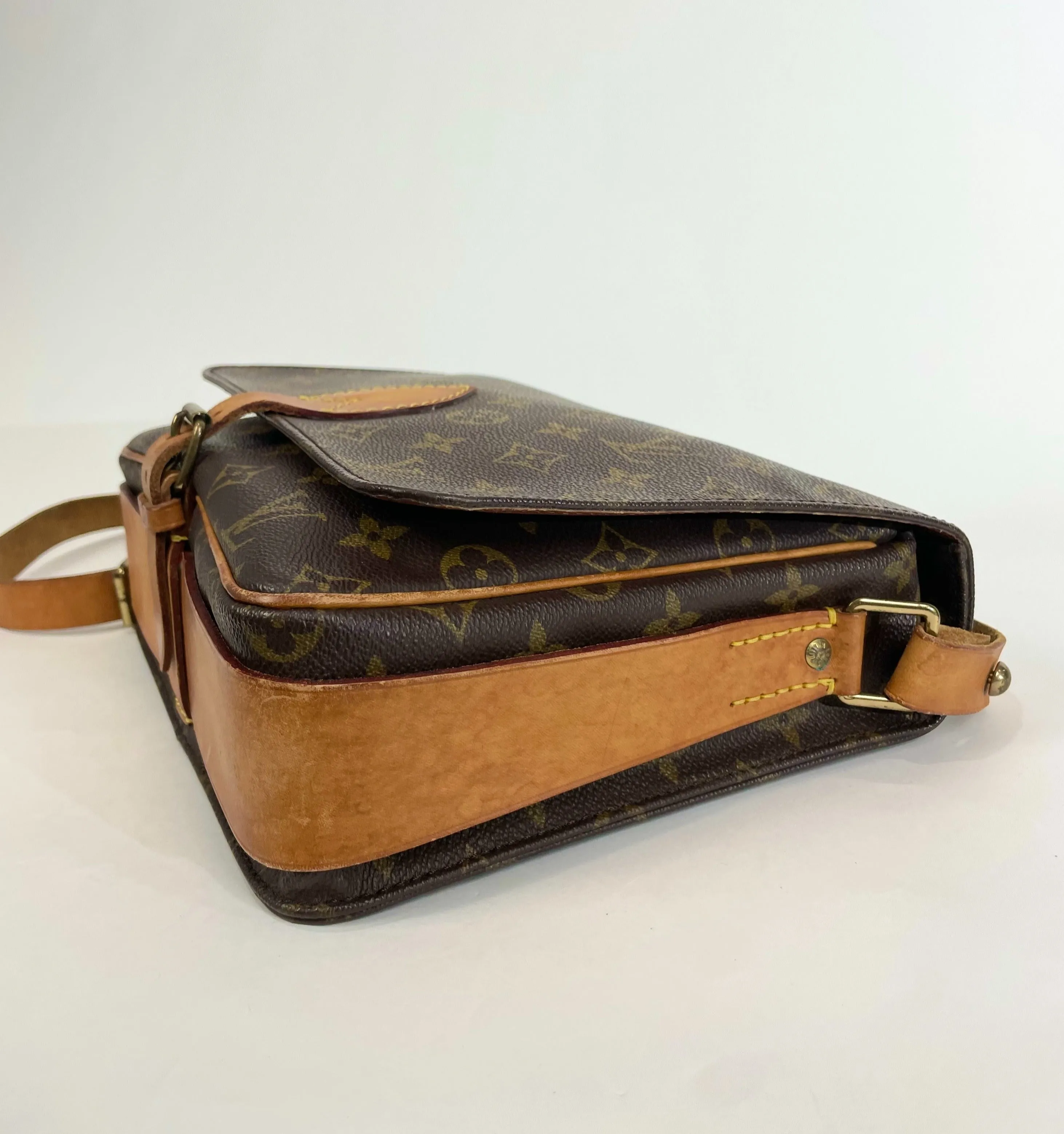 Vintage Monogram Cartouchire MM