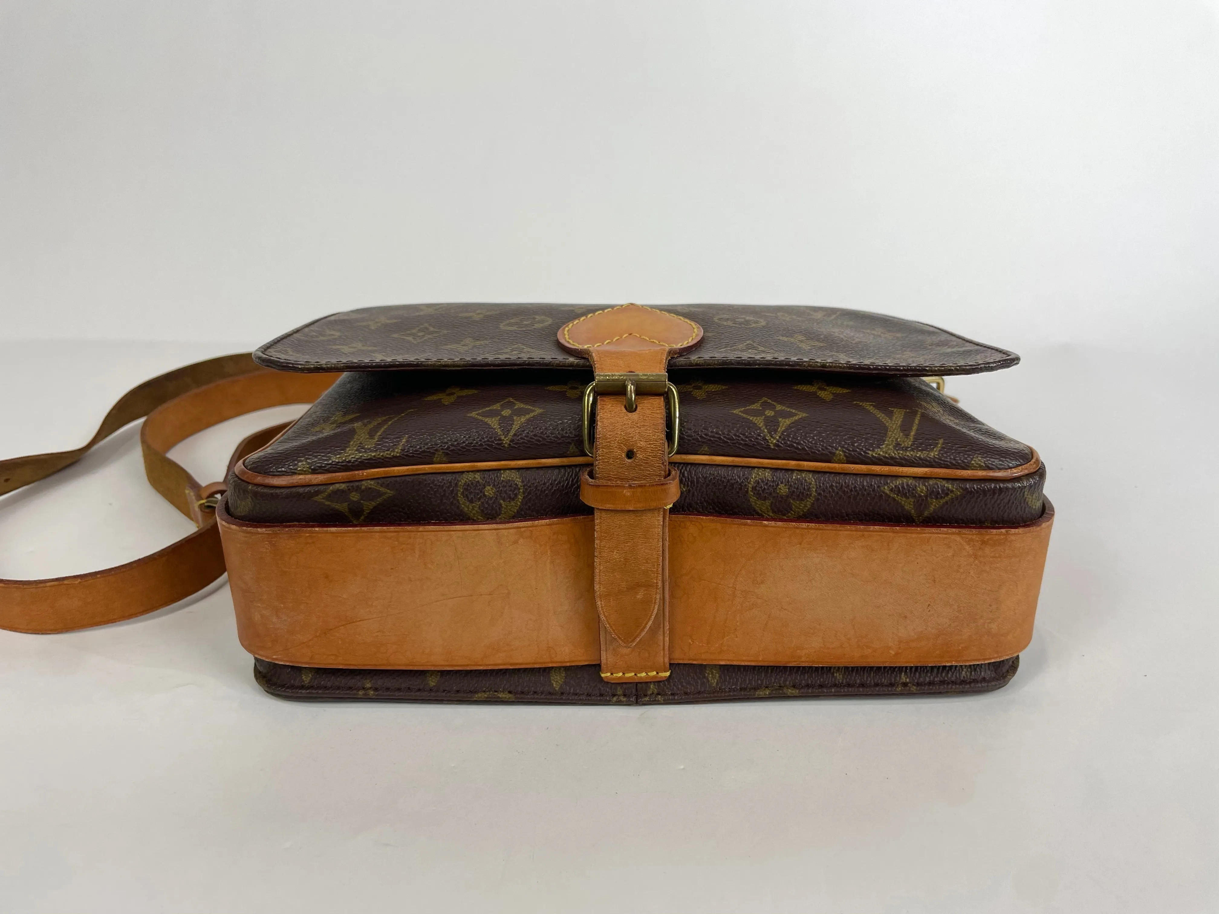 Vintage Monogram Cartouchire MM