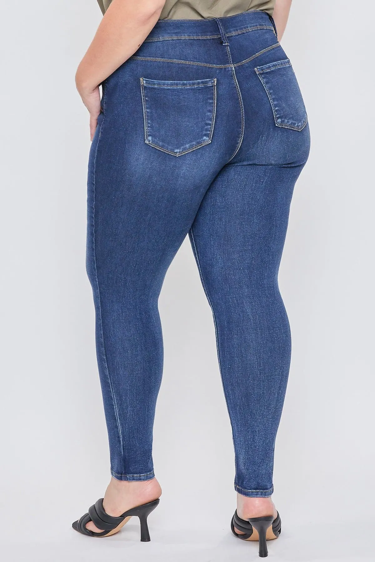 Women's Plus Size Essential High Rise Skinny Jean
